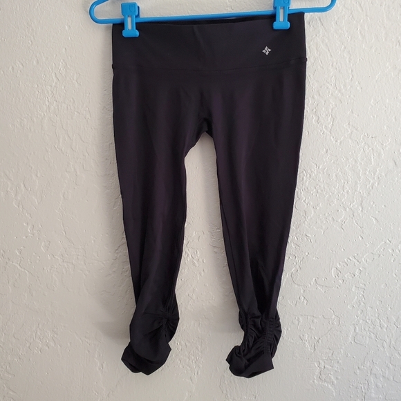 NUX Crops Size Small - Picture 1 of 5